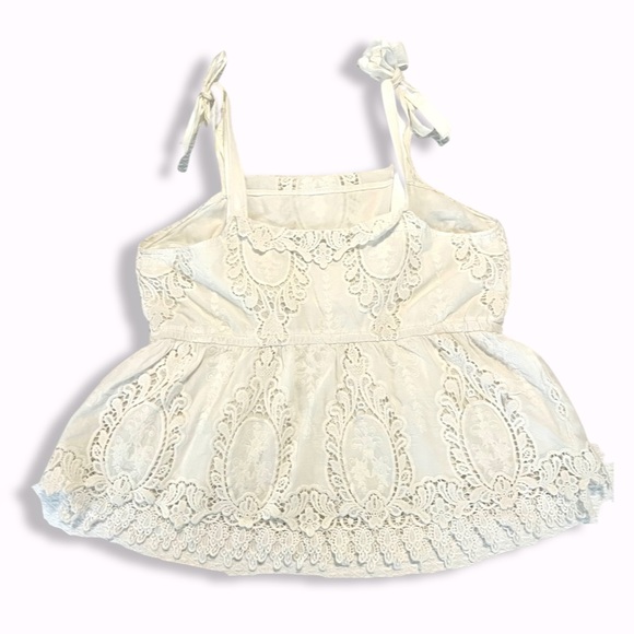 BB Dakota Eyelet Sleeveless top with bow straps Size M - Picture 2 of 2